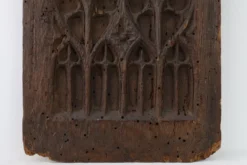 Panneau en relief en chêne sculpté gothique tardif, France, 15e siècle