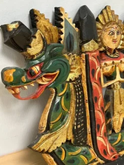 Panneau mural balinais bois sculpté doré polychrome dragon procession