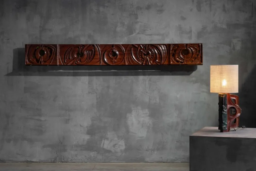 Panneau mural en bois sculpté par Gianni Pinna, Italie, années 1970