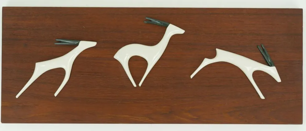 panneau mural en teck porcelaine antilopes sgrafo design moderne années 60 peter mueller