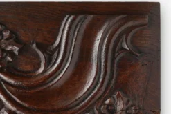 Panneau sculpté en chêne gothique, Belgique, 16e siècle