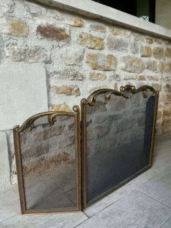 Pare-feu de cheminée en laiton style Louis XV
