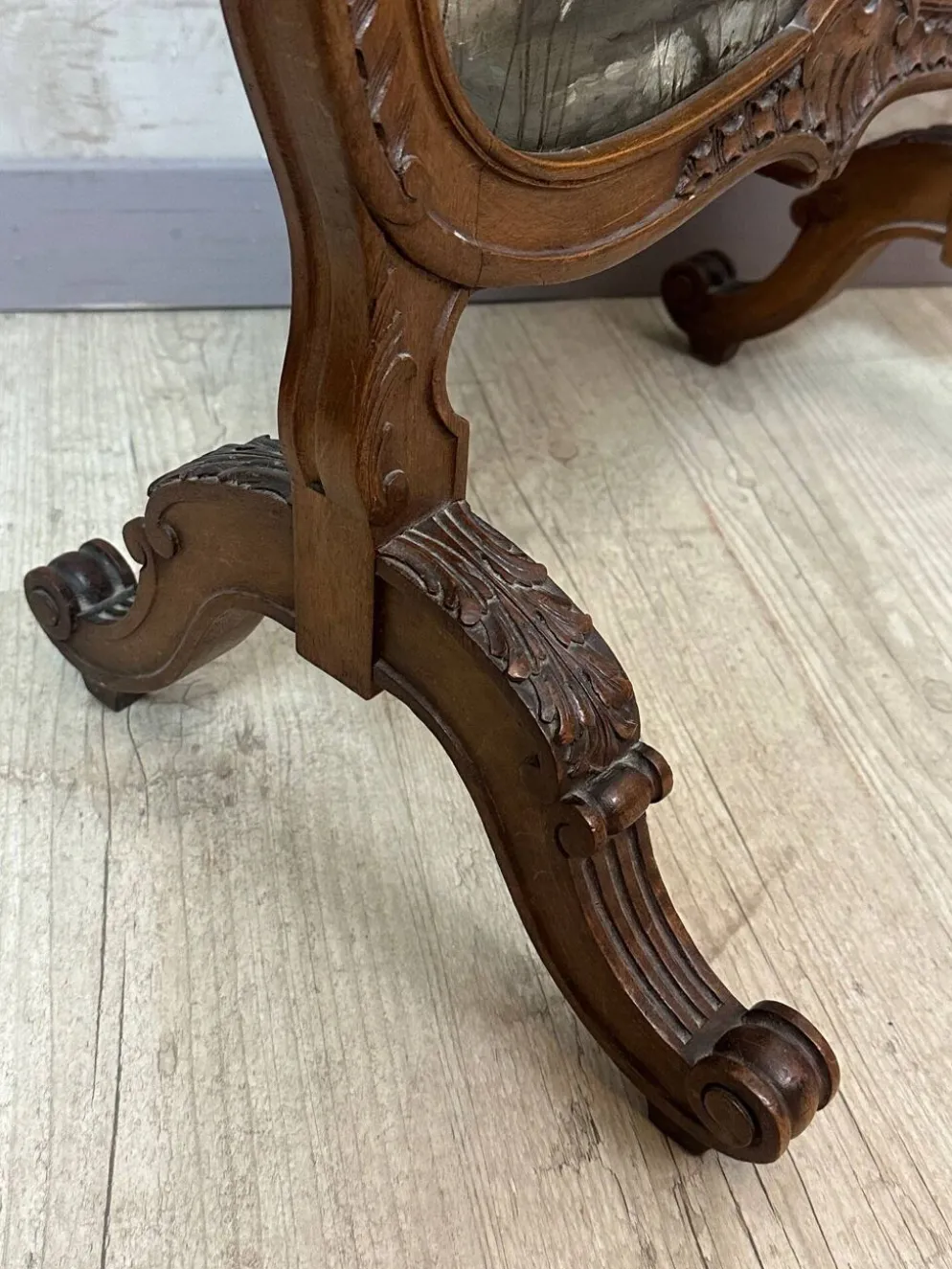 Parefeu de style Louis XV