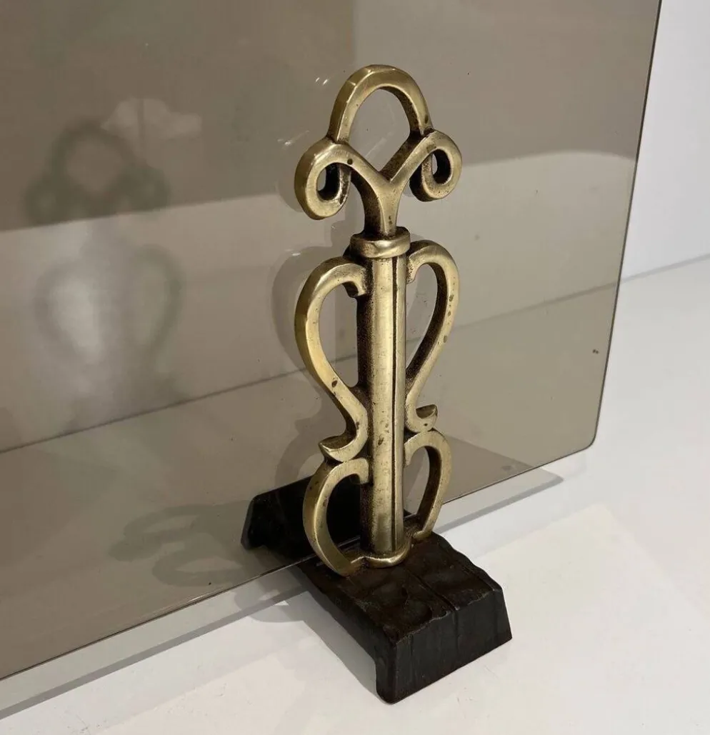 Pare-Feu en Verre Fumé sur Supports en Bronze Art Déco dans le Goût de Raym