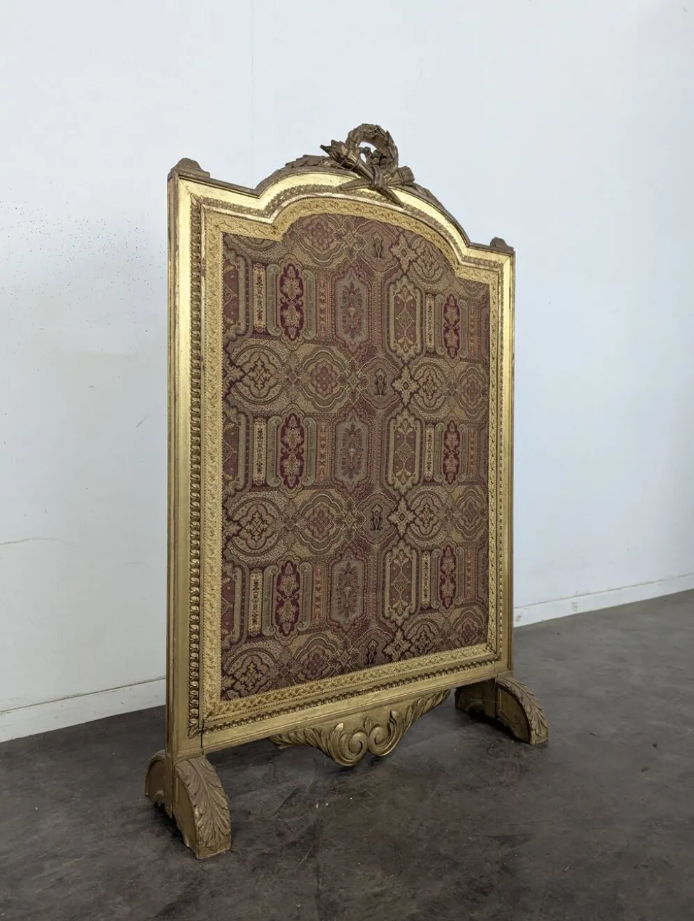 Pare-feu Louis XVI en bois doré à tapisserie