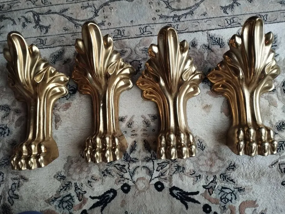 4 pattes de meuble en bronze massif