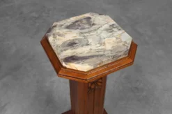 Pédestal Art Déco en chêne et marbre, France, années 1920