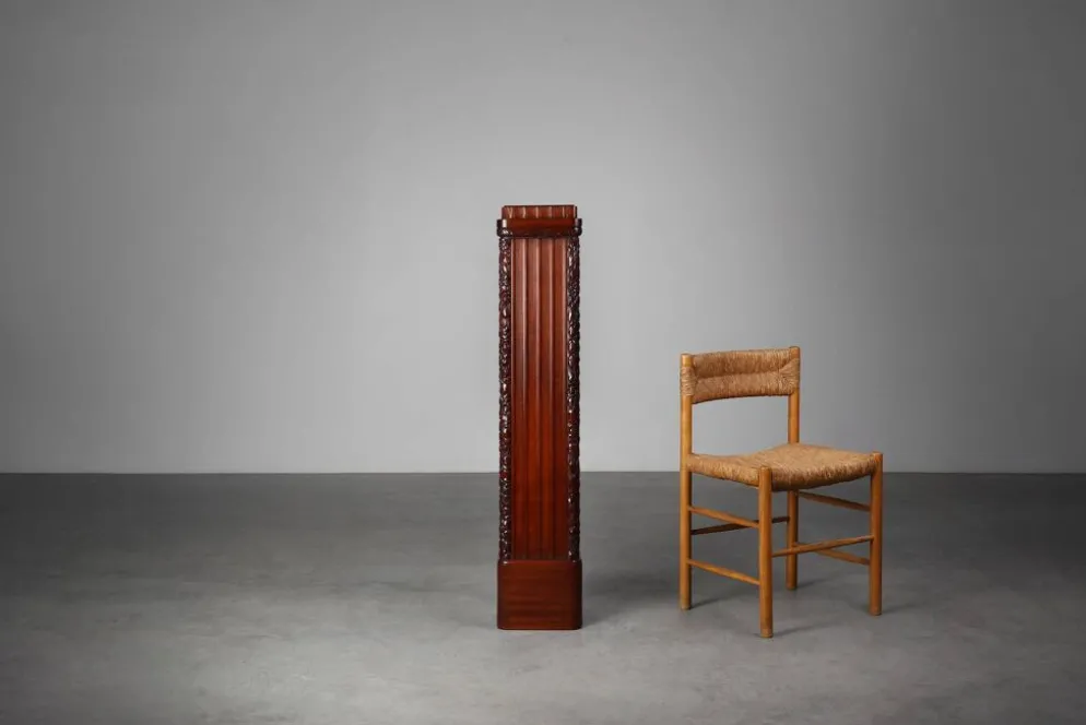 Pédestal carré en chêne Art Déco français, vers 1915