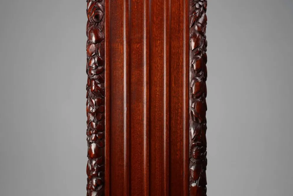 Pédestal carré en chêne Art Déco français, vers 1915
