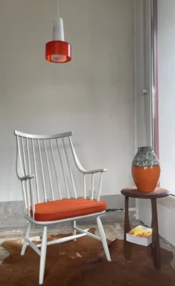 Peau de vache marron et blanche