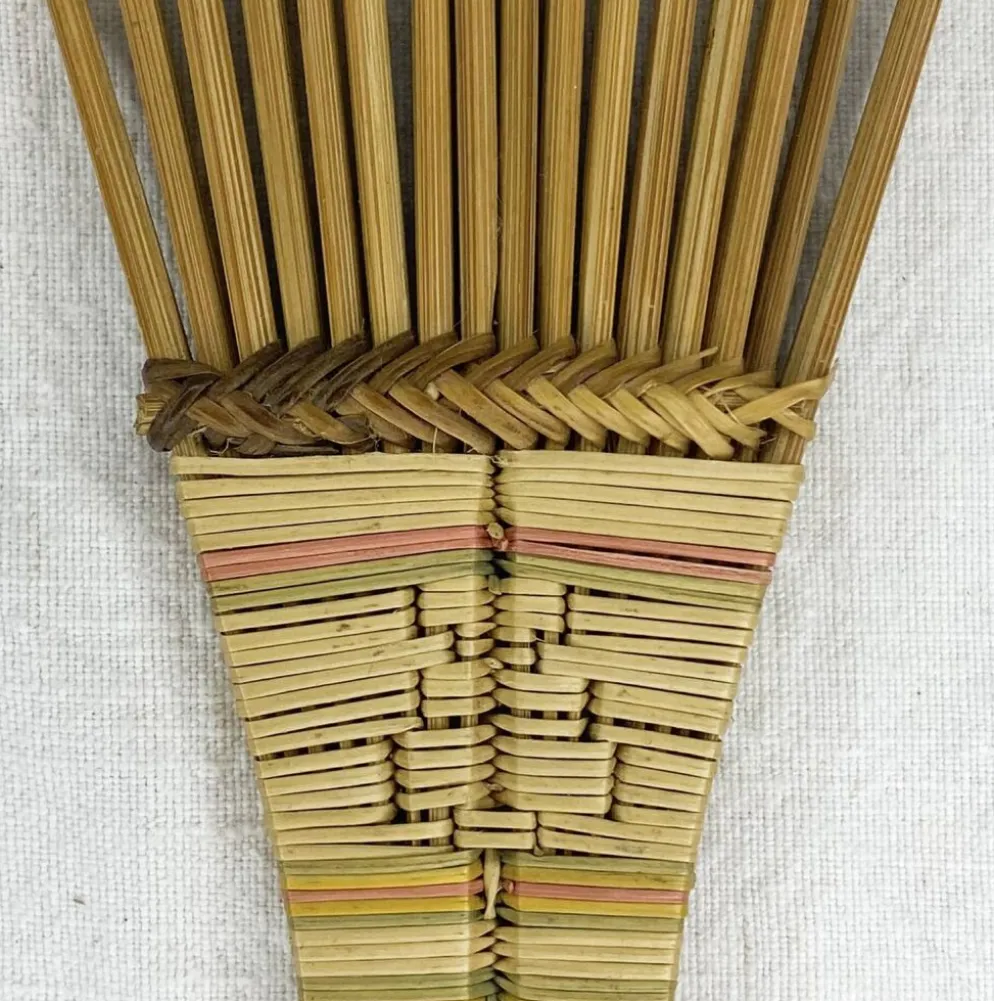 Peigne traditionnel Luba / Congo en bois et osier tressé