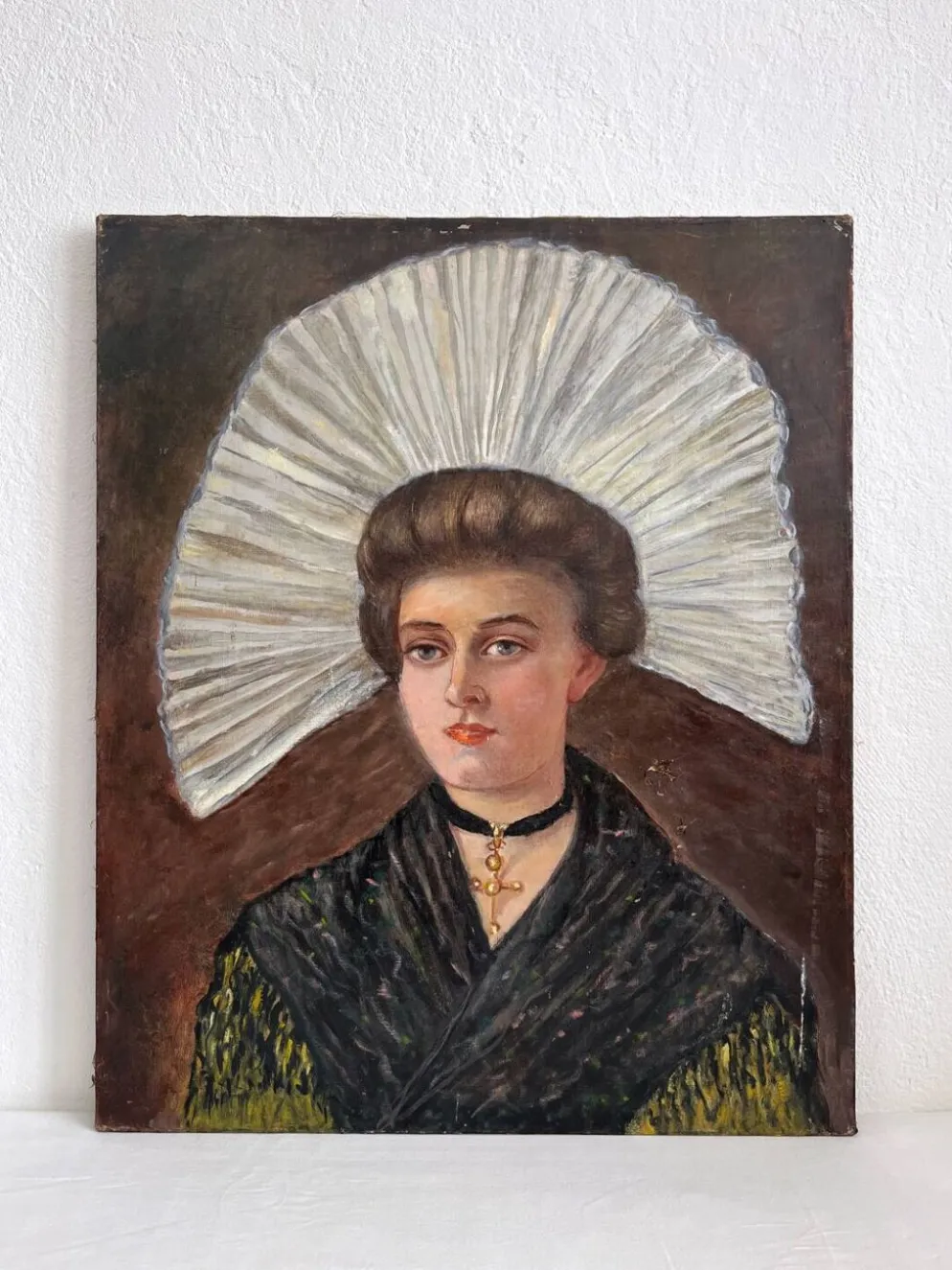 Peinture ancienne huile sur toile portrait de femme en costume traditionnel