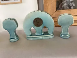 Pendule Art Déco (années 30-40) : Modèle en faïence signé