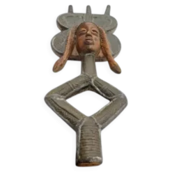 Personnage africain du Gabon Kota ethnie Obamba