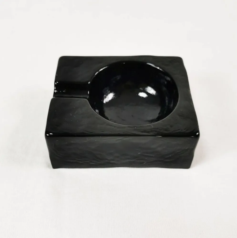 Petit cendrier en verre minimaliste de style Bauhaus, années 1970.
