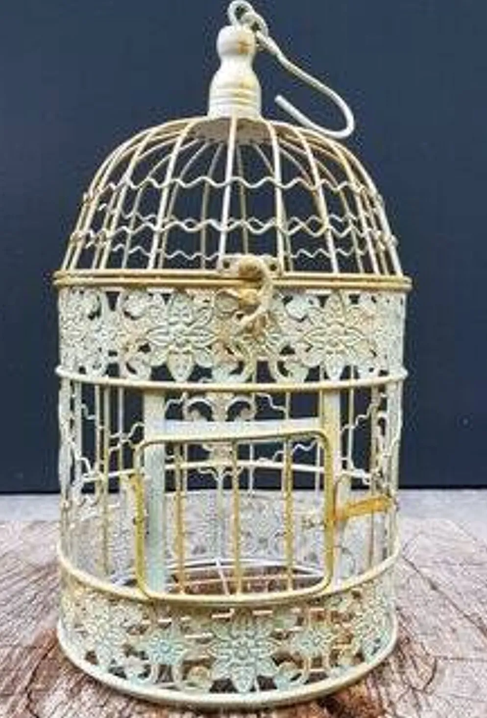 Petite cage à oiseaux ronde classique en fer forgé
