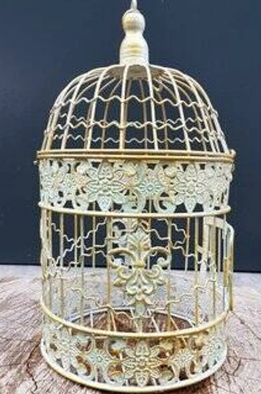 Petite cage à oiseaux ronde classique en fer forgé