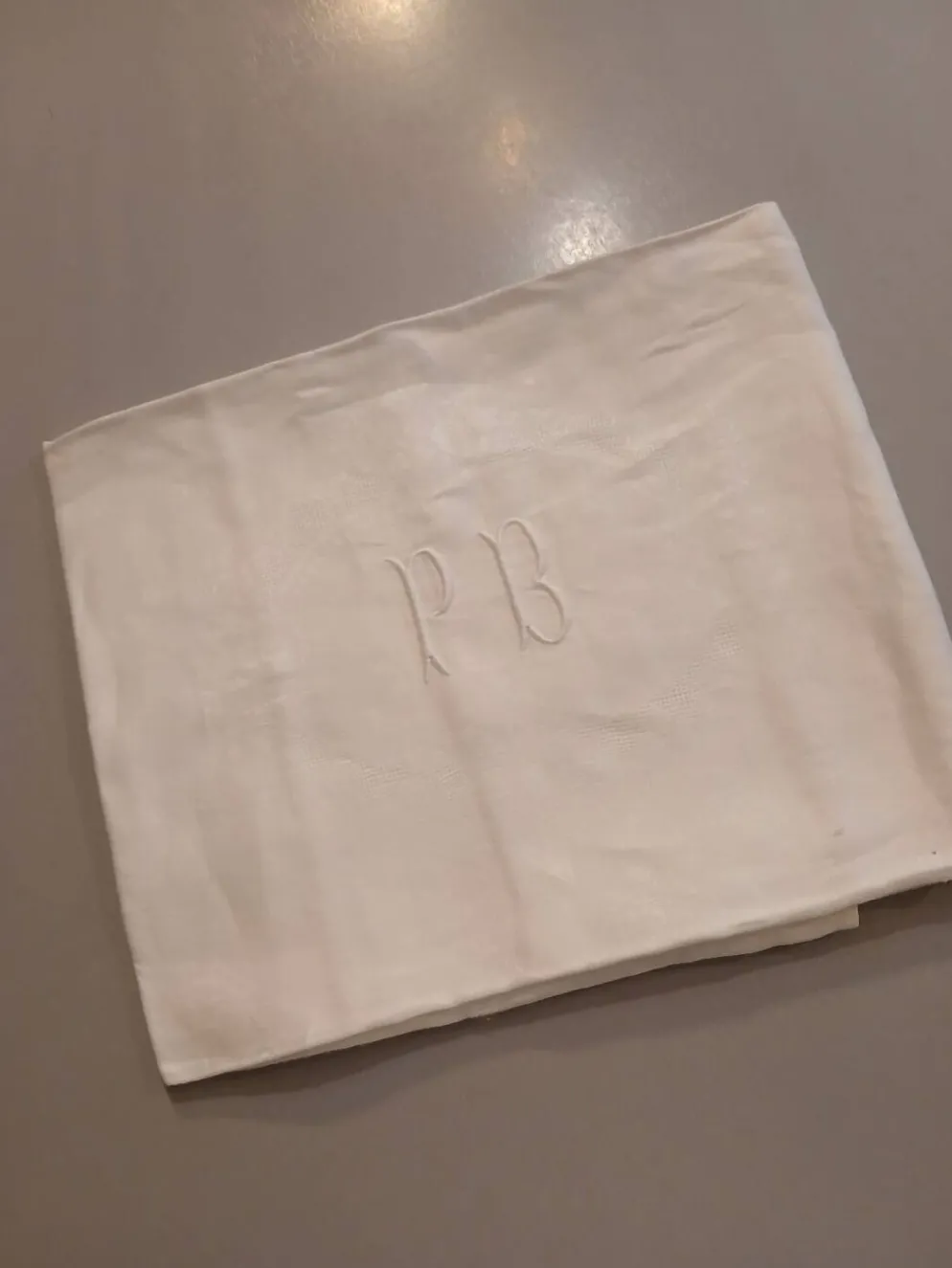 3 petites nappes anciennes initiales brodées PB