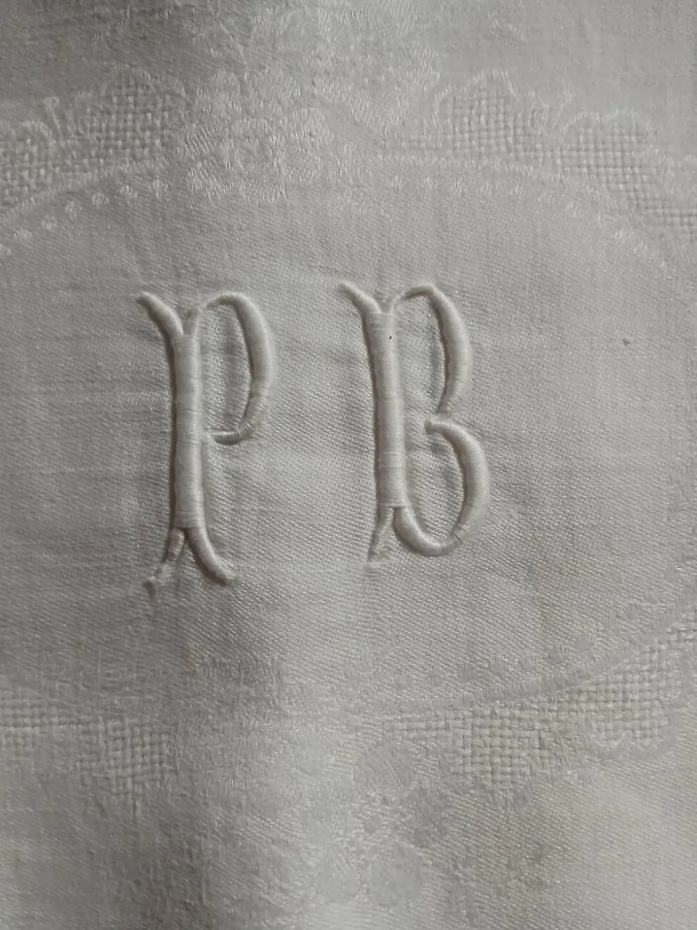3 petites nappes anciennes initiales brodées PB