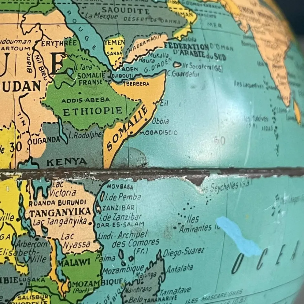 Petit globe terrestre vintage, Cartes Taride