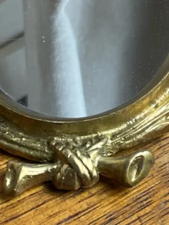 Petit miroir ancien en bronze