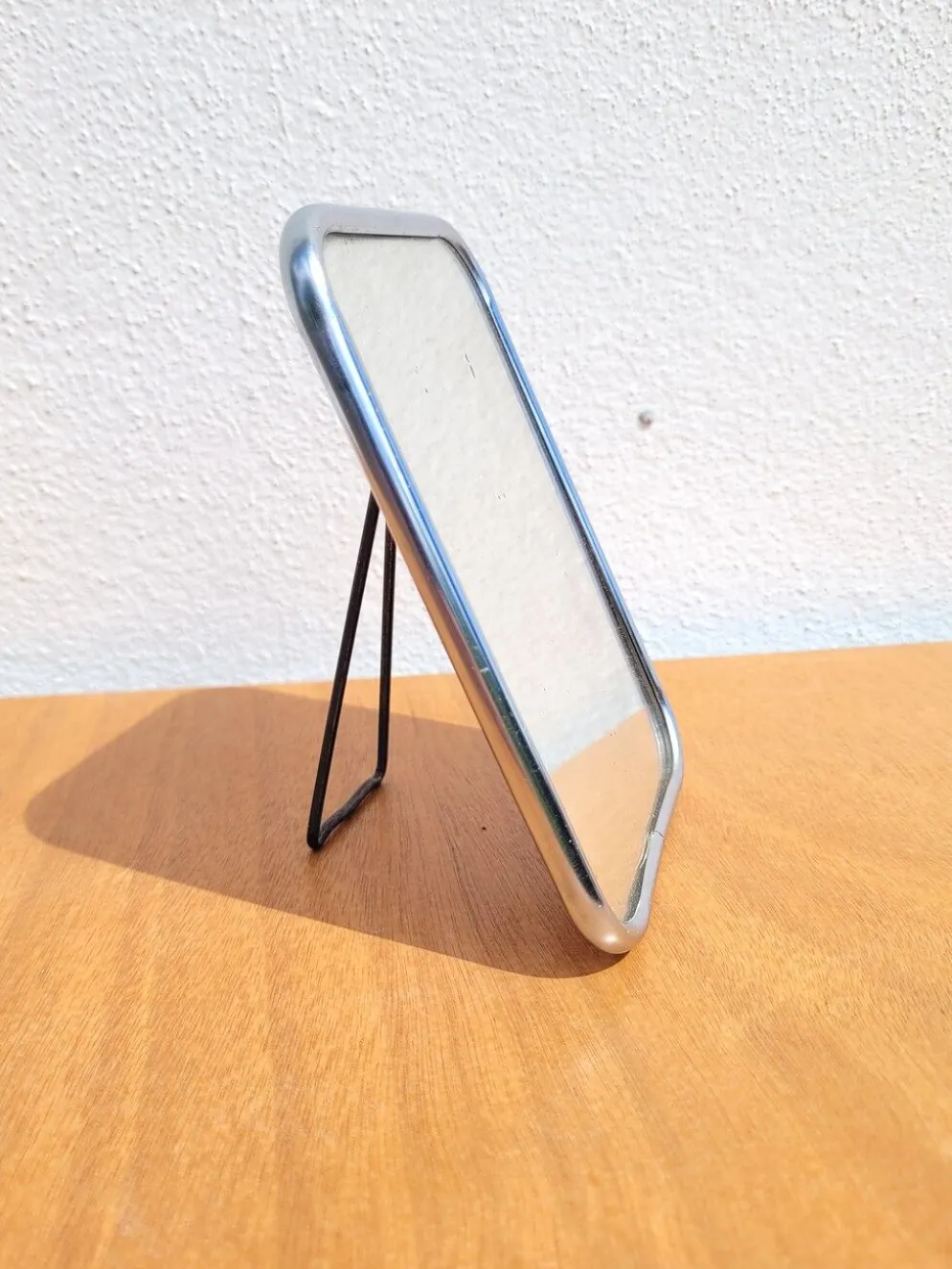 Petit miroir barbier vintage chromé 10×15 dos rouge