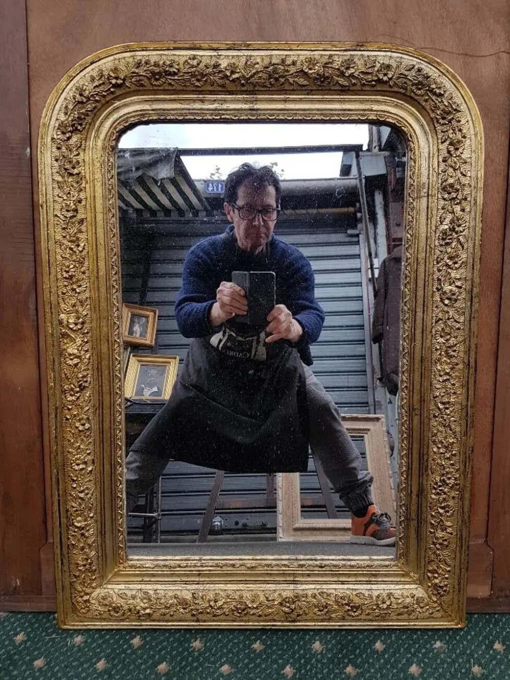 petit miroir doré de style louis-Philippe vers 1880