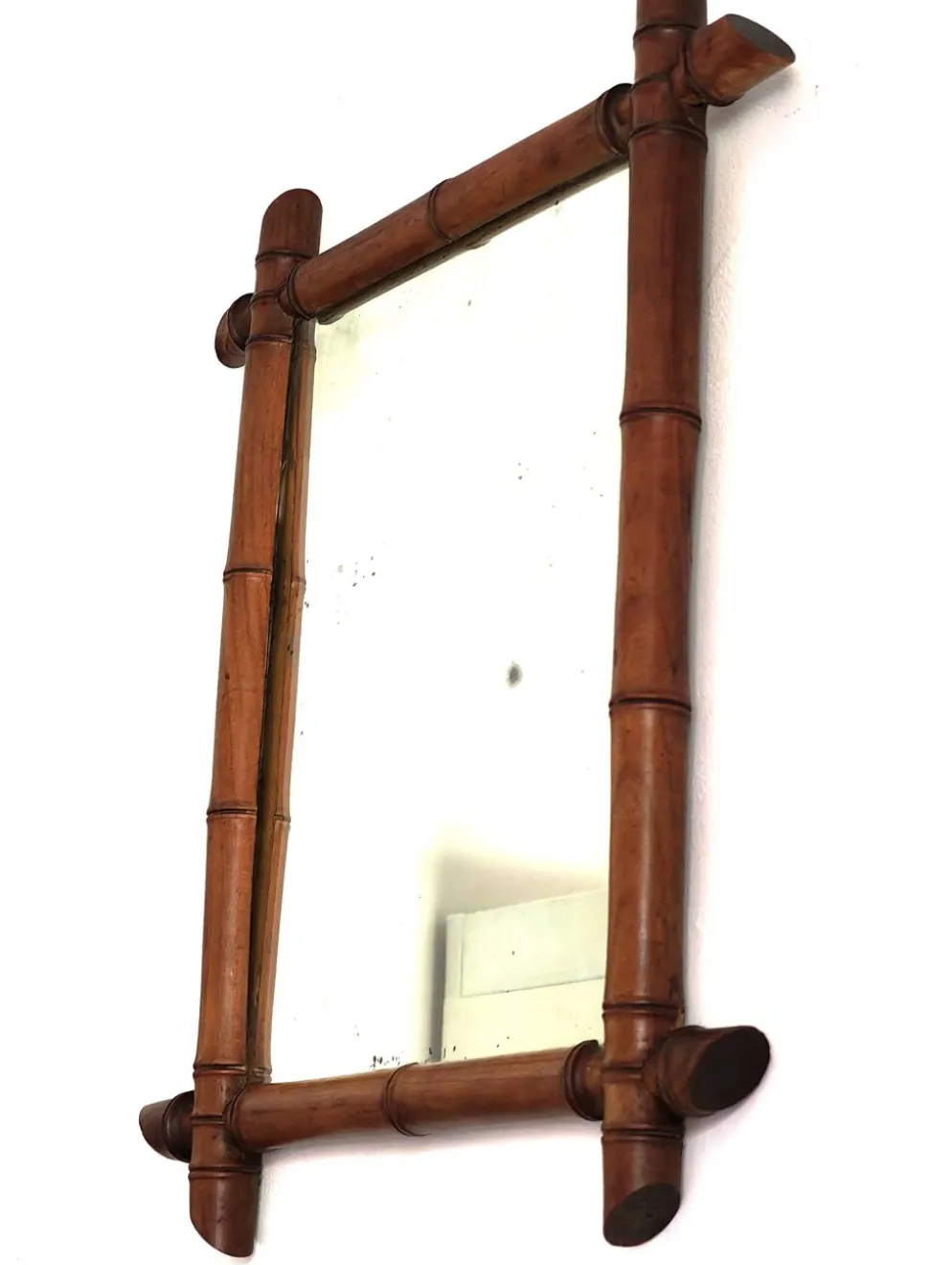 Petit miroir en bambou ancien