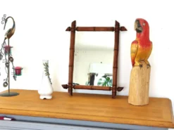 Petit miroir en bambou ancien