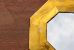 Petit miroir octogonal vintage en métal doré – style Art déco 19 cm