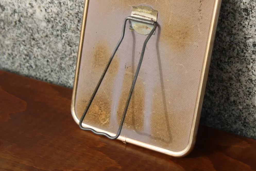 Petit miroir vintage à poser – cadre métal doré style barbier
