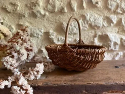 Petit panier ancien en osier