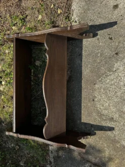 Petit porte-revues / meuble d’appoint en chêne foncé fin 19 e siècle
