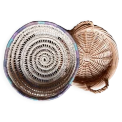 2 petits paniers/plateaux en osier