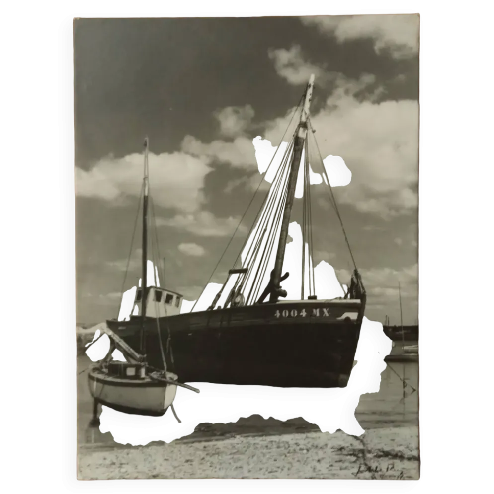 Photo d'un bateau à Roscoff, années 50