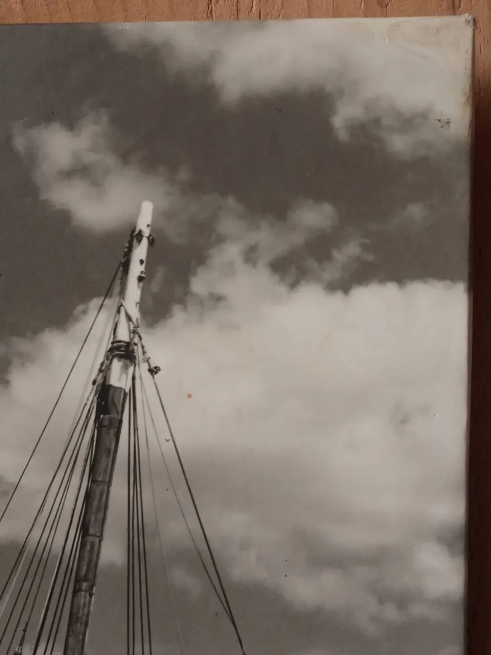 Photo d'un bateau à Roscoff, années 50