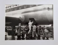 Photographie Air France cargo à Orly vintage années 70 encadré 53 x 43 cm