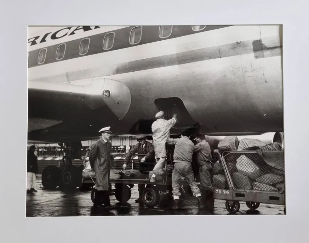 Photographie Air France cargo à Orly vintage années 70 encadré 53 x 43 cm