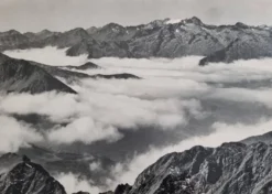Photographie panoramique des Pyrénées signée Alix, 49x35 cm encadrée