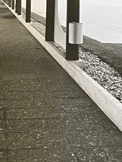 Photographie tirage argentique noir et blanc circa 1970 architecture