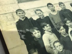 2 photos d’école années 30/40 sur bois