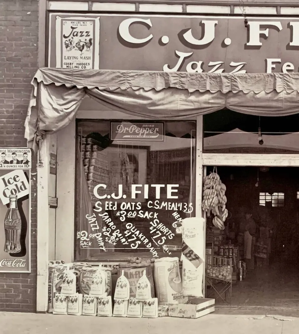 Photo vintage Mississippi 1936 – Devanture CJ Fite Jazz Feeds – Tirage prem
