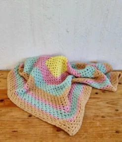 Plaid enfant vintage crochet pastel