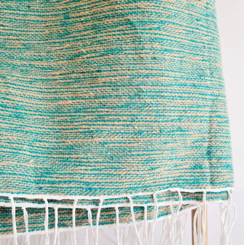 Plaid tissé main vert et lin à fines rayures - franges fines