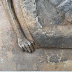 Plaque de cheminée moderniste signée Quellier , Femme aux épis de blé
