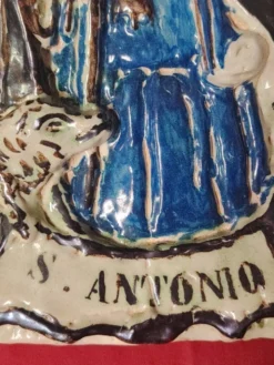 Plaque de dévotion en terre cuite Abbé Saint Antoine, XIX siècle
