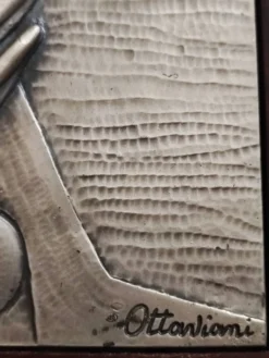 Plaque d'une Vierge