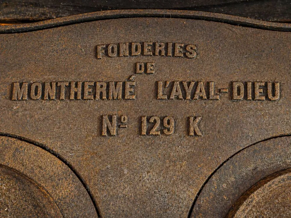 Poele en fonte et faience émaillée,art nouveau