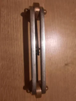 Poignée de meuble art déco