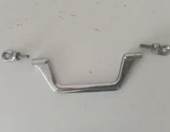 Poignée de meuble vintage chrome années 60
